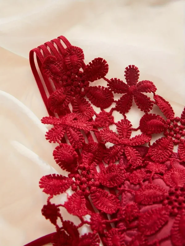 Women’s Floral Lace Crisscross Bralette